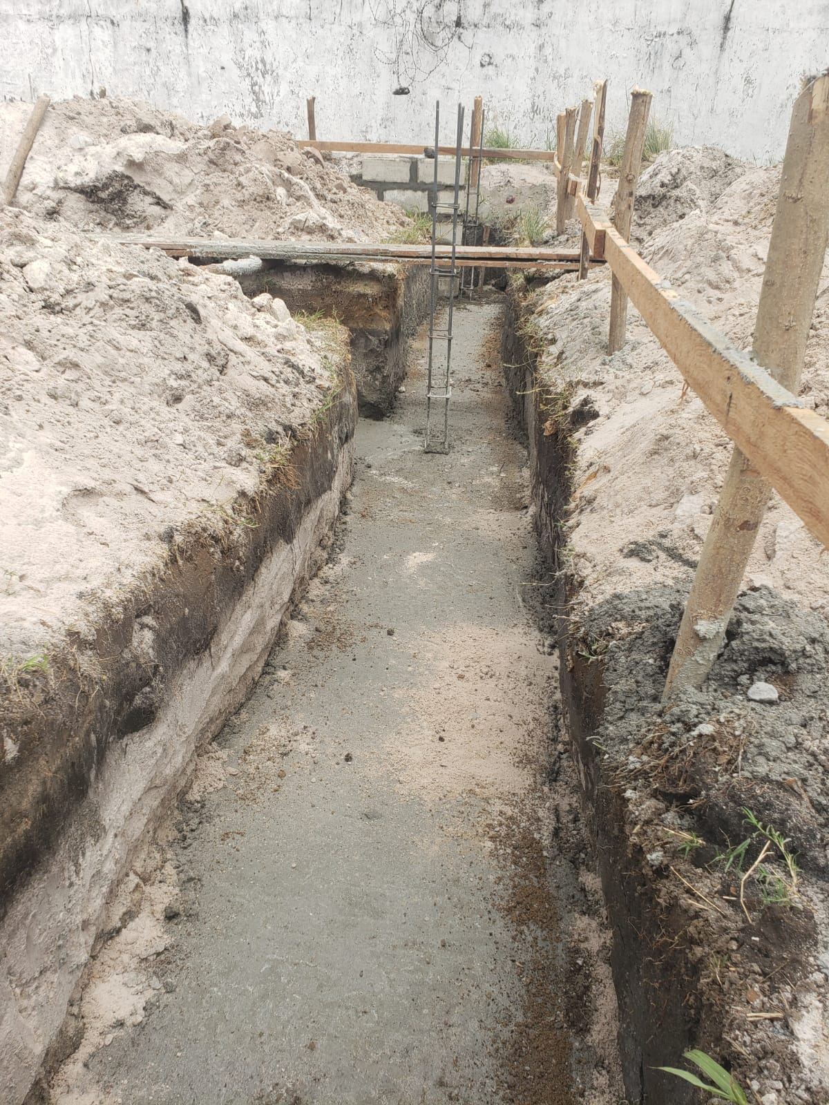 Perimeter Block Wall Construction — view 7